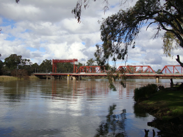 2012-07-13 13.35.50 Renmark