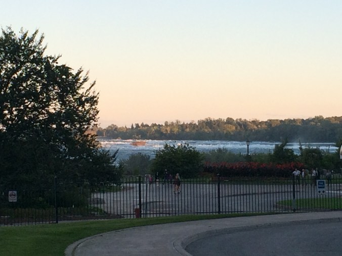 0037 2015-09-22 18.51.14 Rapids on Niagara River, Niagara Falls, ON