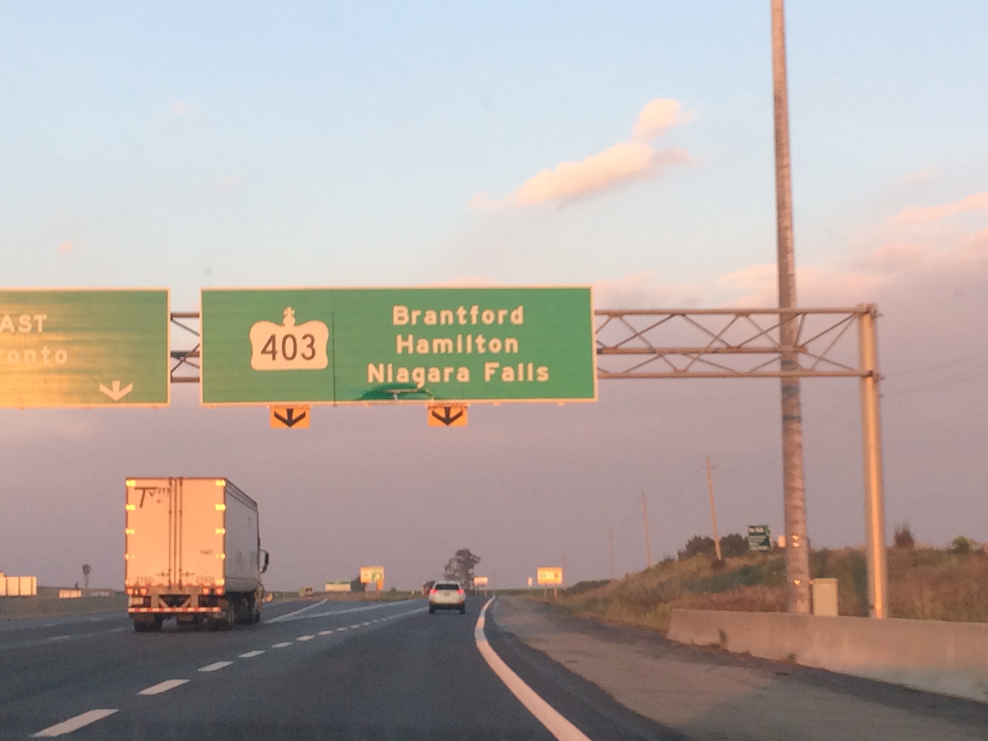 0010 2015-09-18 19.14.20 Roadtripping in Canada with David and Susie